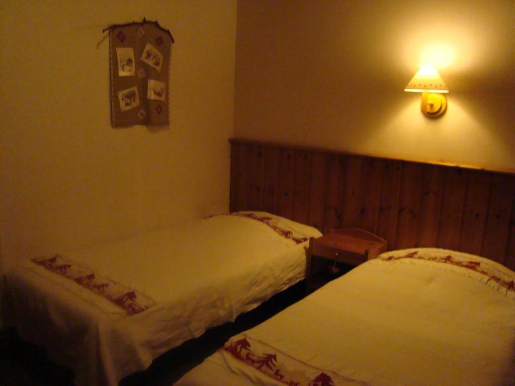 Auberge Saint Antoine Pelvoux Rom bilde